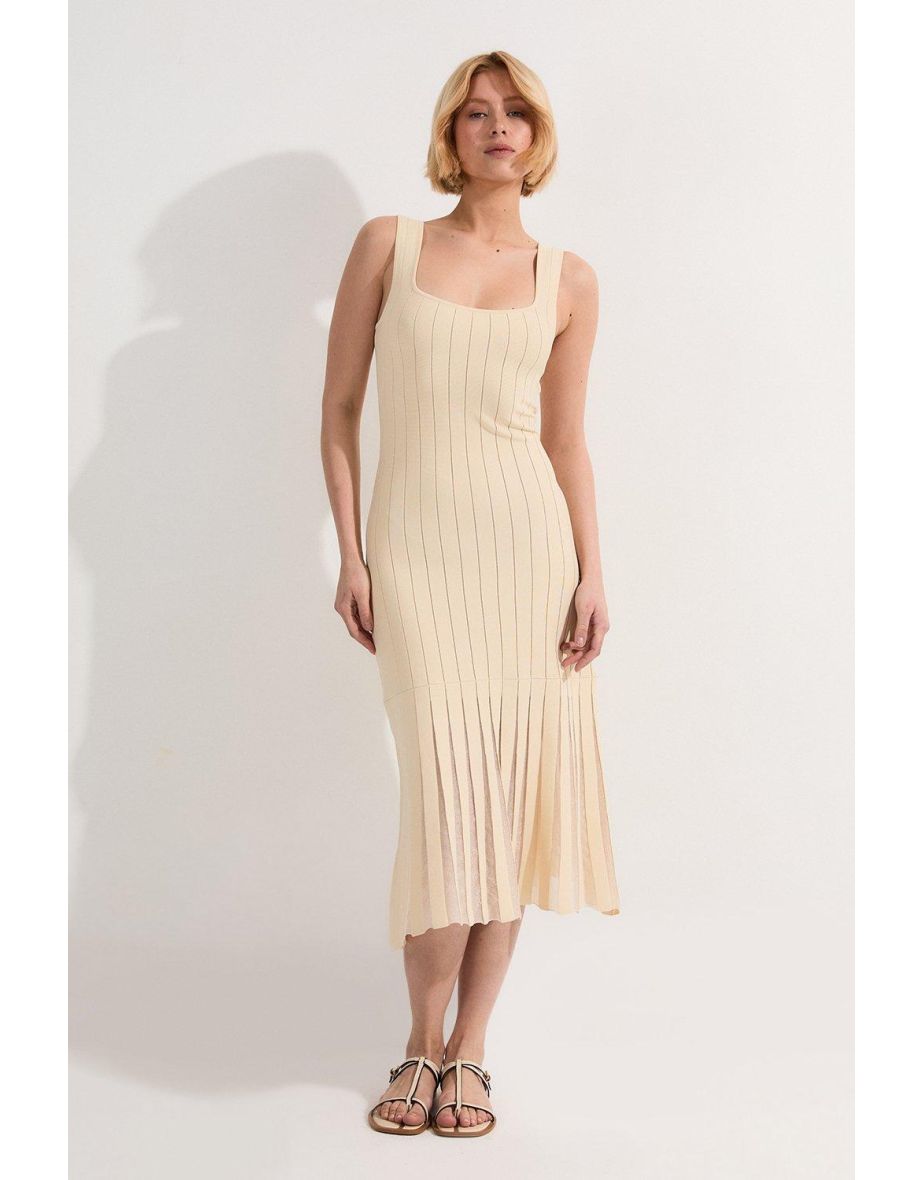 Compact Stretch Square Neck Knitted Flippy Dress