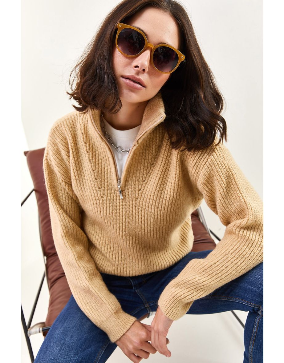 Women's Zippered Turtleneck Oversized Knitwear Sweater