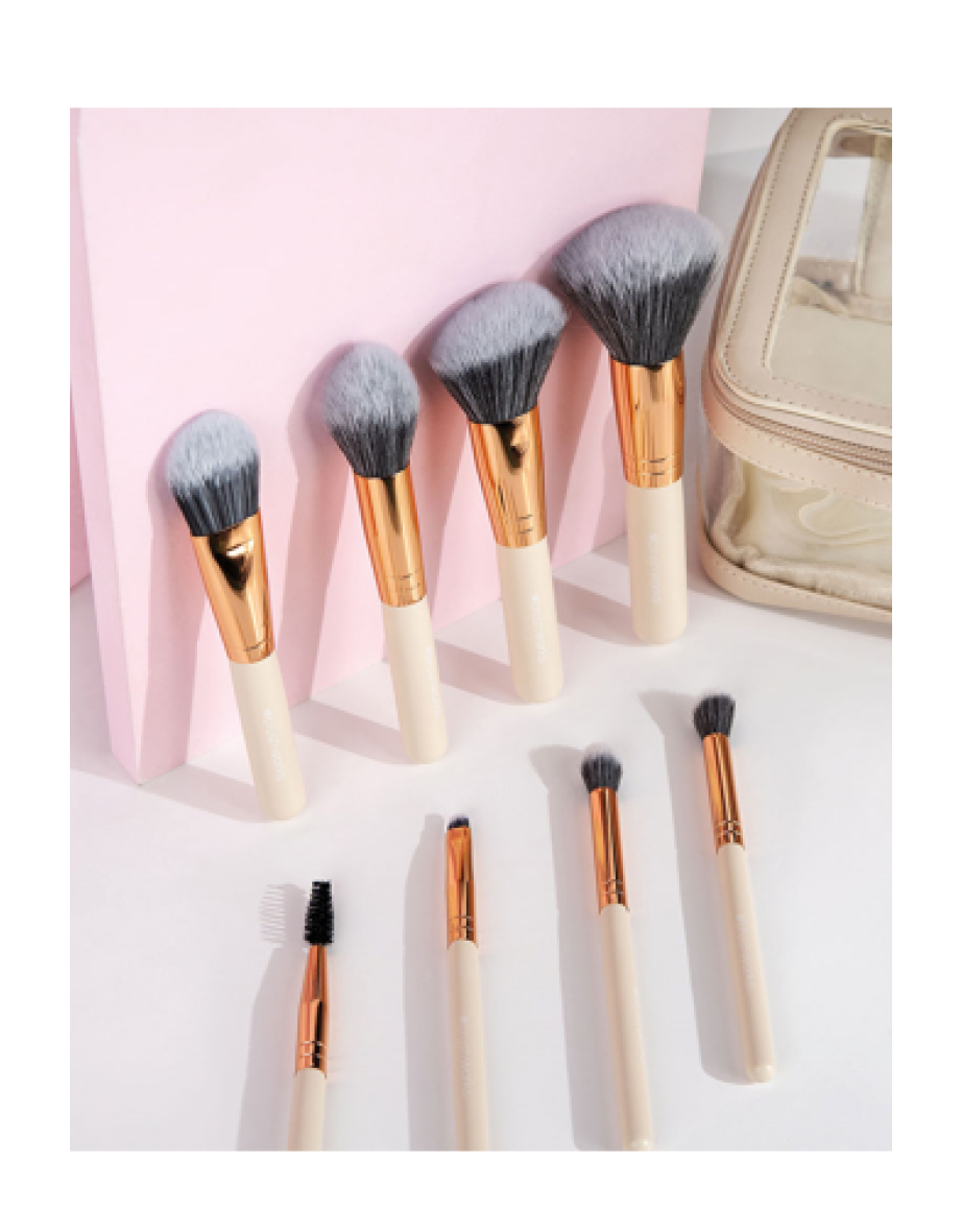 Brushworks Exclusive Makeup Brush Set in Nude