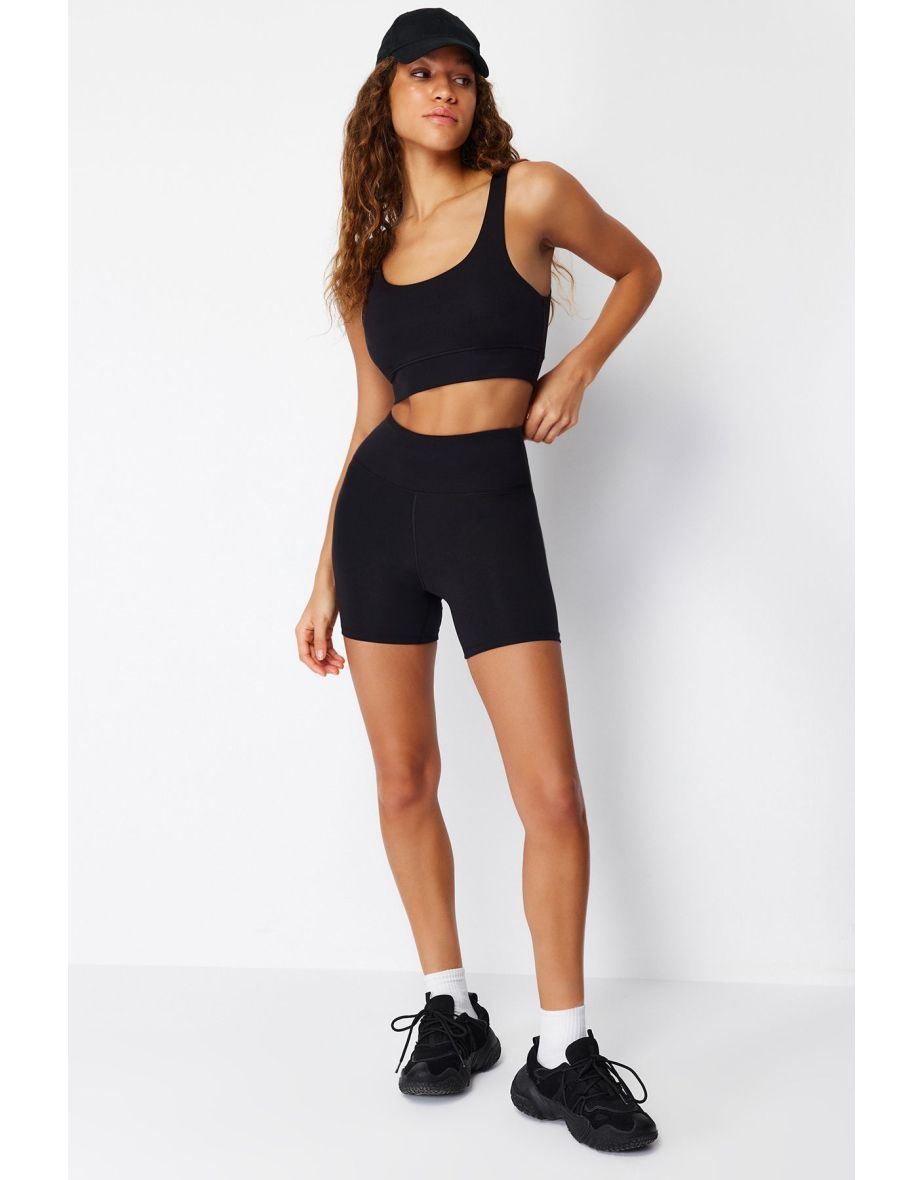 Sports shorts with inner tights online