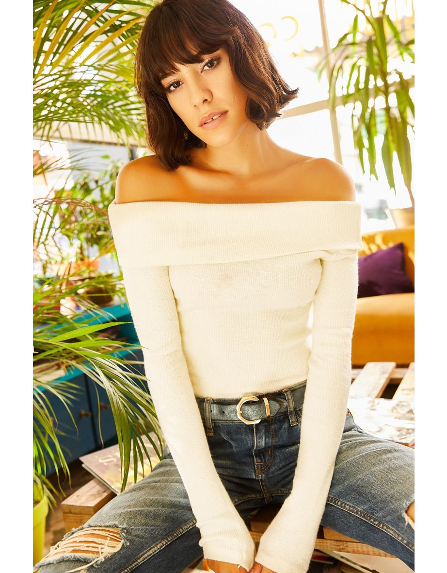 Sweater - Ecru - Fitted