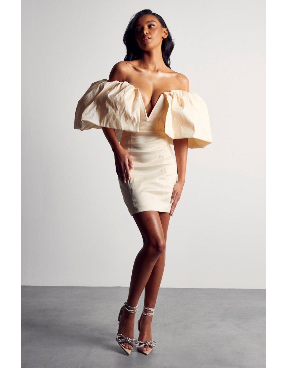 Off-Shoulder Bodycon Mini Evening Dress with Ruffles
