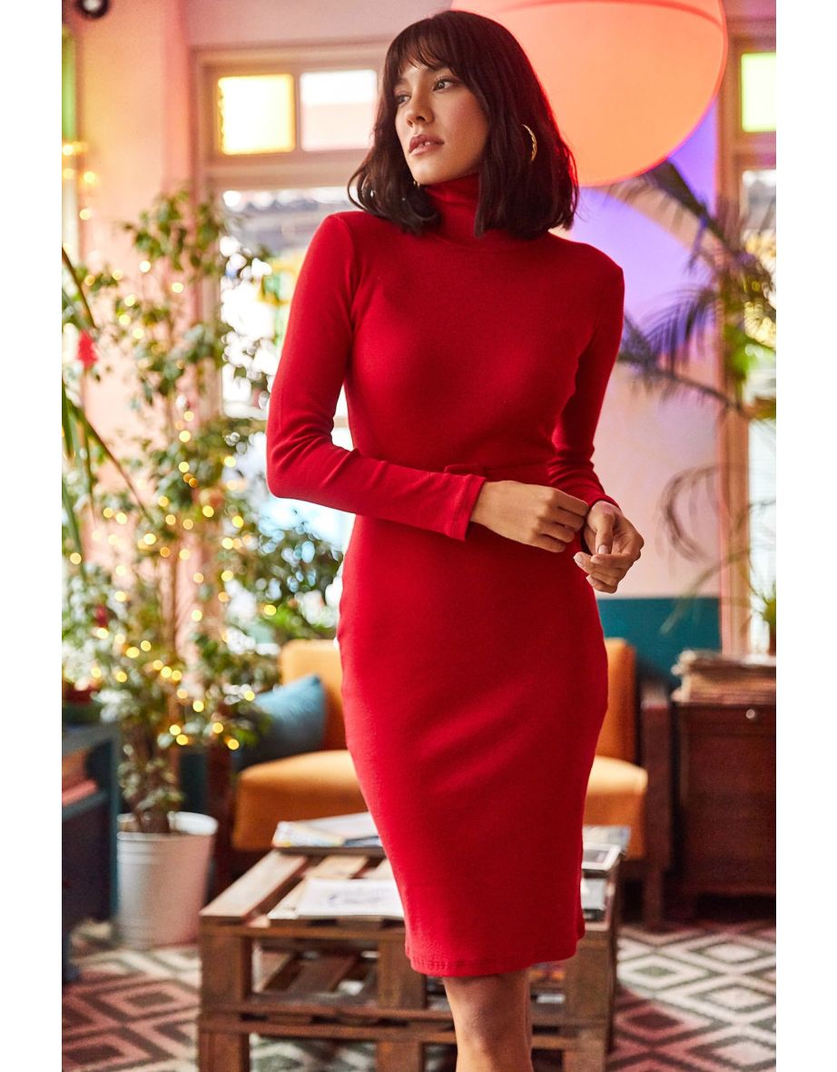 Women's Red Coated Turtleneck Lycra Dress with a Belt - 4