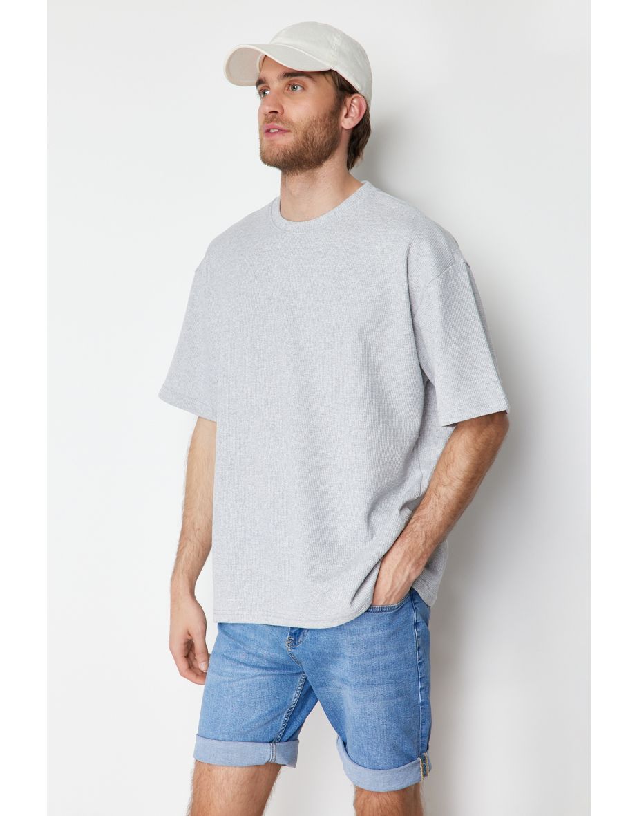 Basic Gray Men's Oversize/Wide Cut Short Sleeve Textured Tok Fabric T-Shirt