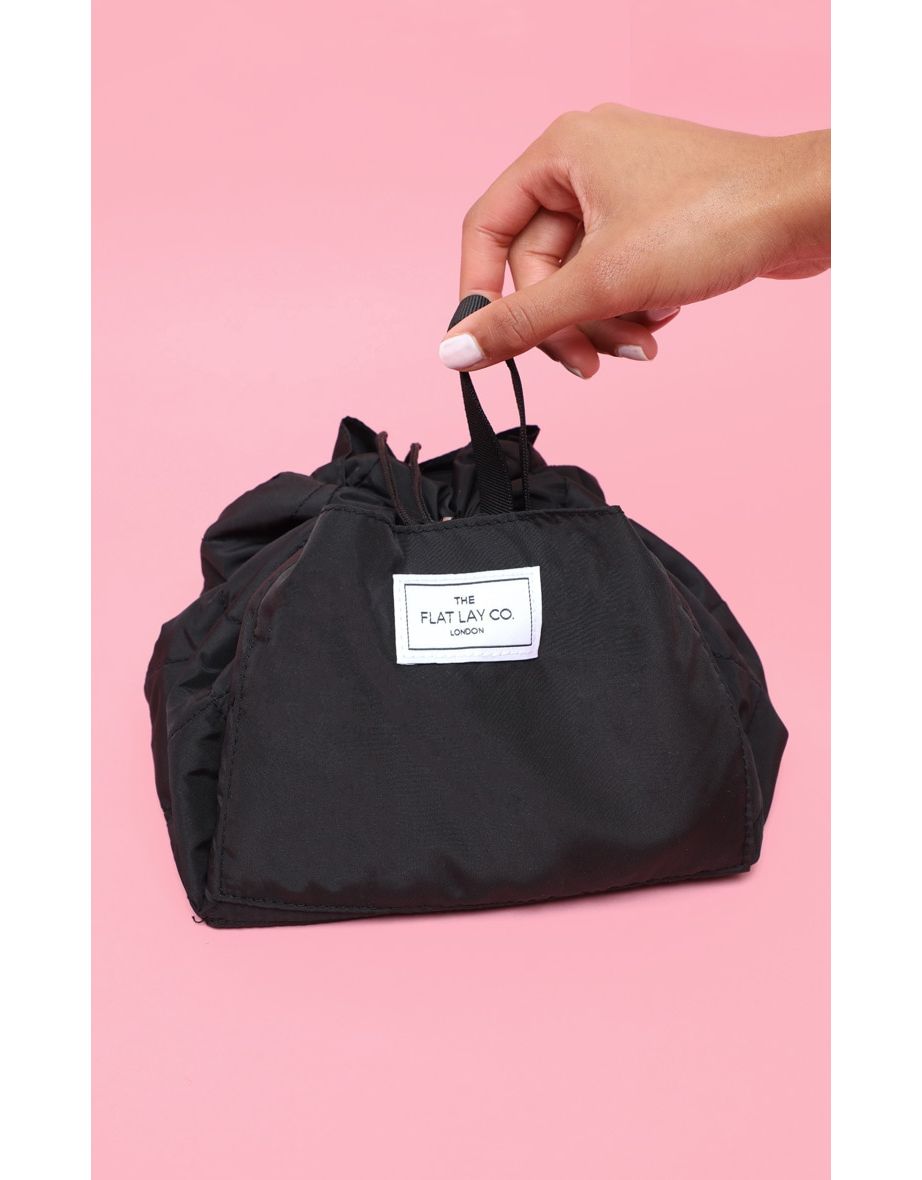 The Flat Lay co. Makeup Bag Classic Black