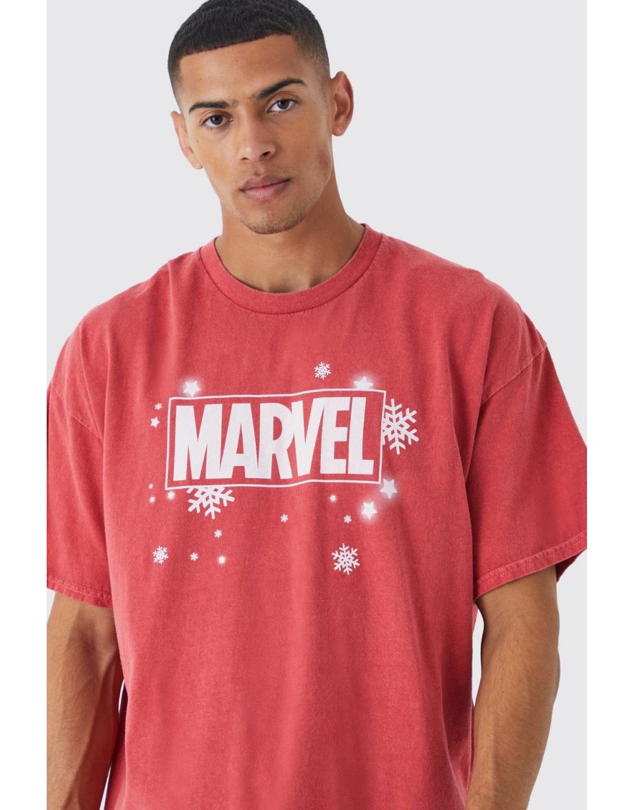 Oversized Marvel Christmas License T-shirt - 2