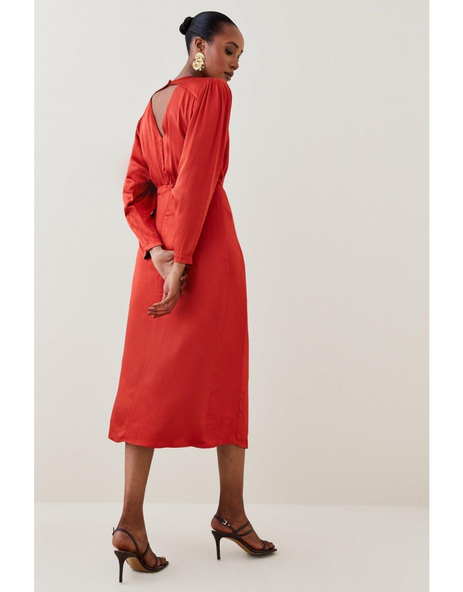 فستان ساتان ميدي بتصميم لف بأكمام باتوينغ - 2