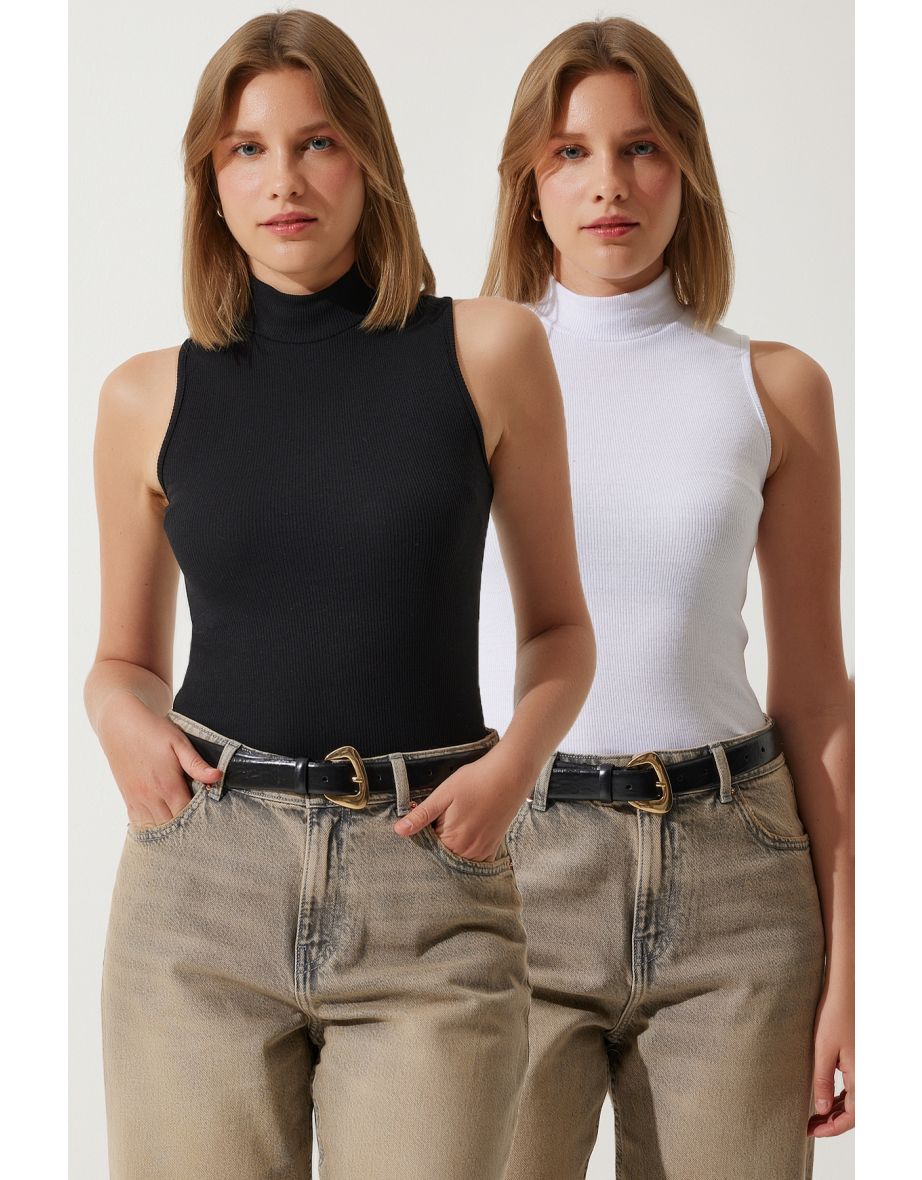 Blouse - Black - Fitted