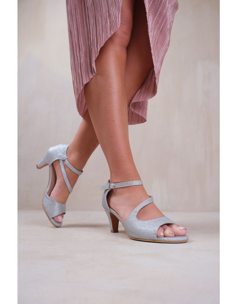 BEATRICE LOW KITTEN HEEL WITH CROSSOVER STRAP IN SILVER GLITTER