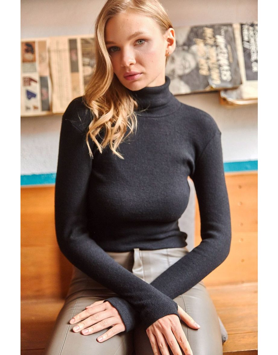Women's Black Turtleneck Finger Detailed Lycra Crop Blouse
