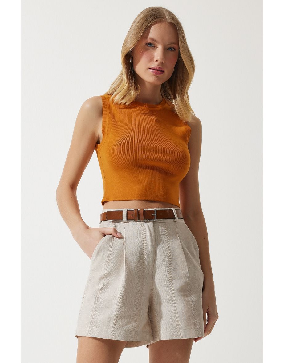 Women's Cream Belted City Length Linen Shorts - 5