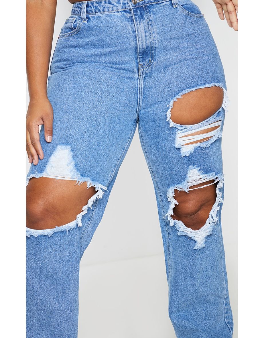 PRETTYLITTLETHING Plus Mid Blue Distressed Straight Leg Jeans - 3