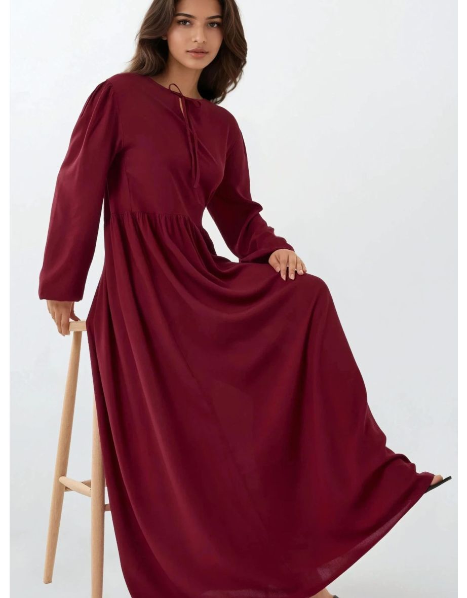 Maxi Dress with A-Form Fit and Crew Neck - 5