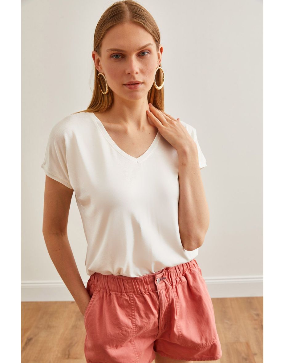 Women's Ecru V-Neck Bat Knitted Viscose T-Shirt