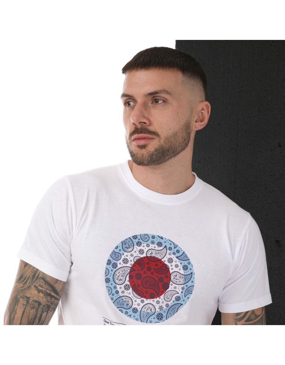 Men's One True Saxon Paisley T-Shirt in White - 3