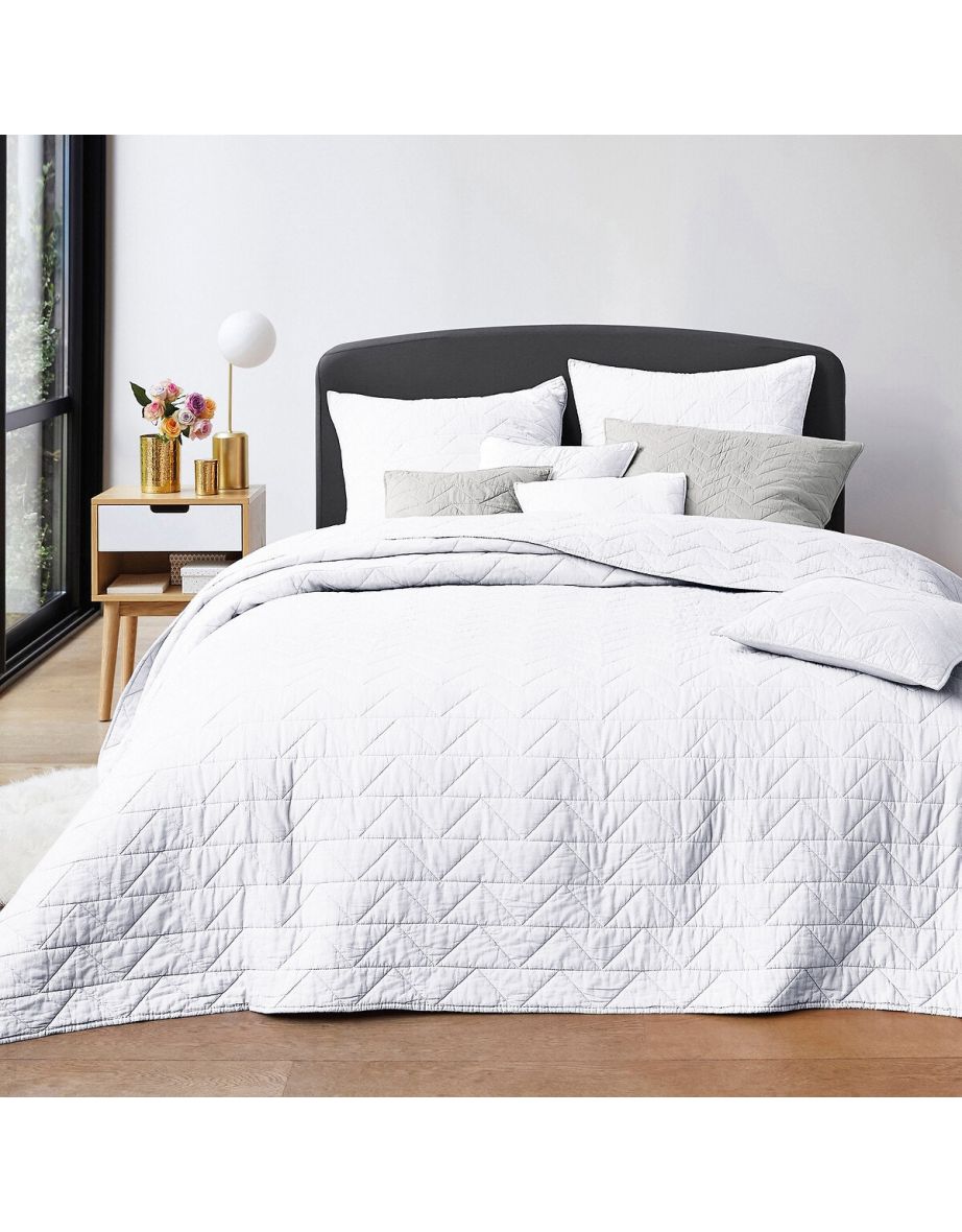 Zig Zag Scenario Quilted Cushion Cover - 8