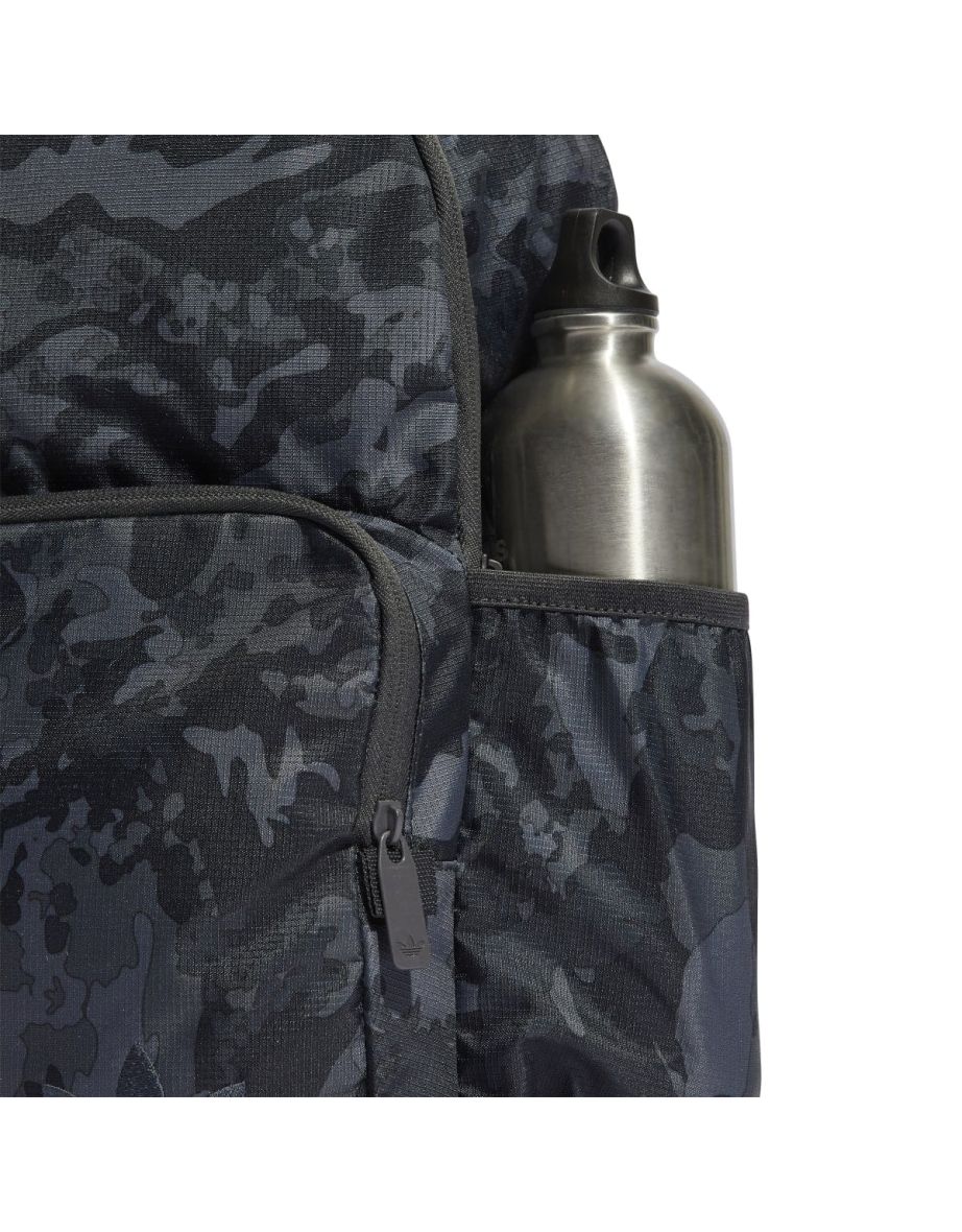 Accessories adidas Originals Camo Classic Backpack in Grey - 5