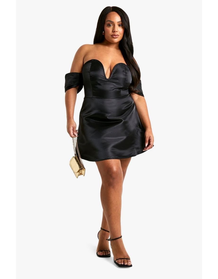 Plus Drop Shoulder V Plunge Skater Dress - black