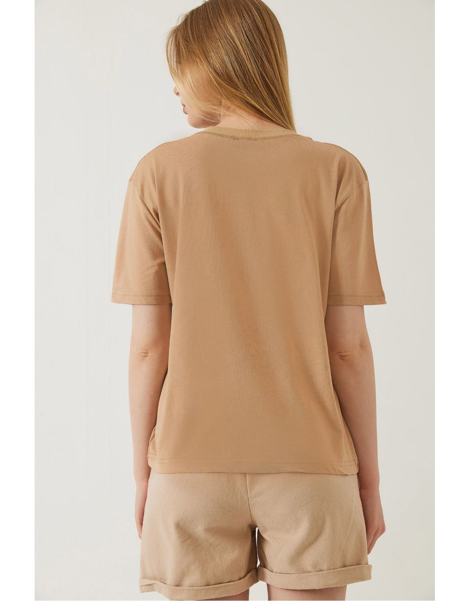 Women's Decorative Stitched Crew Neck T-shirt - 6