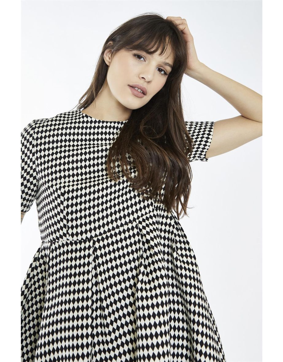 Black-White Diamond Crew-Neck Skater Mini-Dress - 3