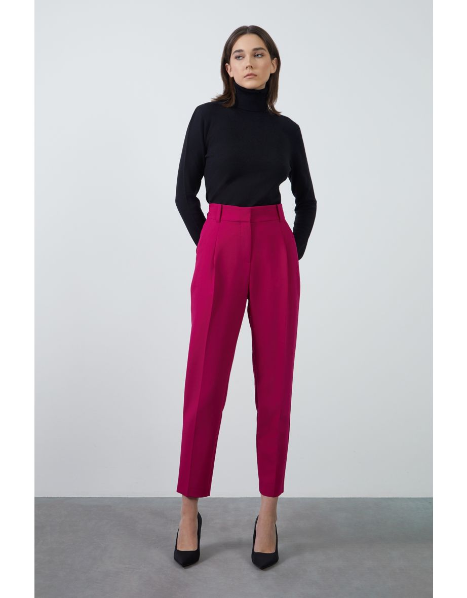 Pocketed Carrot Style Plum Pants