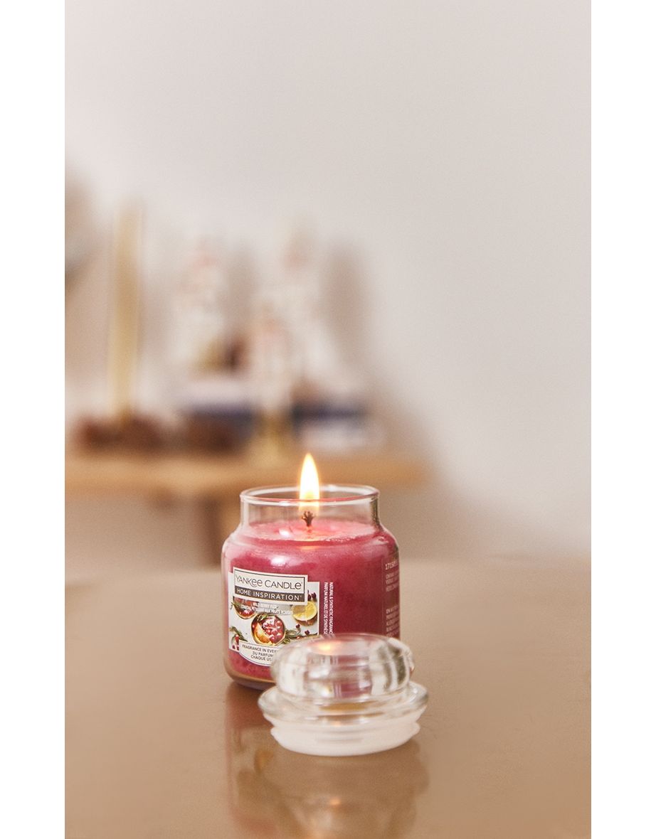 Yankee Candle Wildberry Fizz Medium Jar