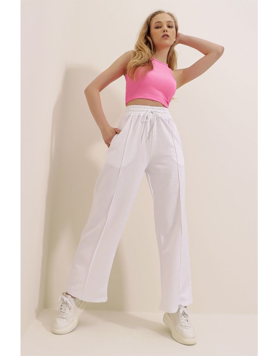 Women's White High Waist Pleated Front Wide Leg Double Pocket Sweatpants