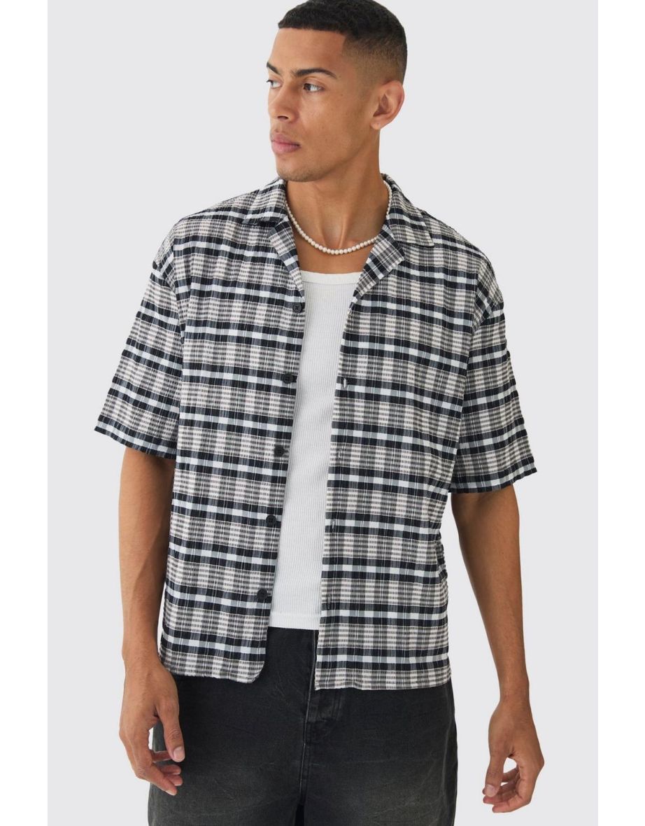 Oversized Seersucker Check Revere Short Sleeve Shirt - black