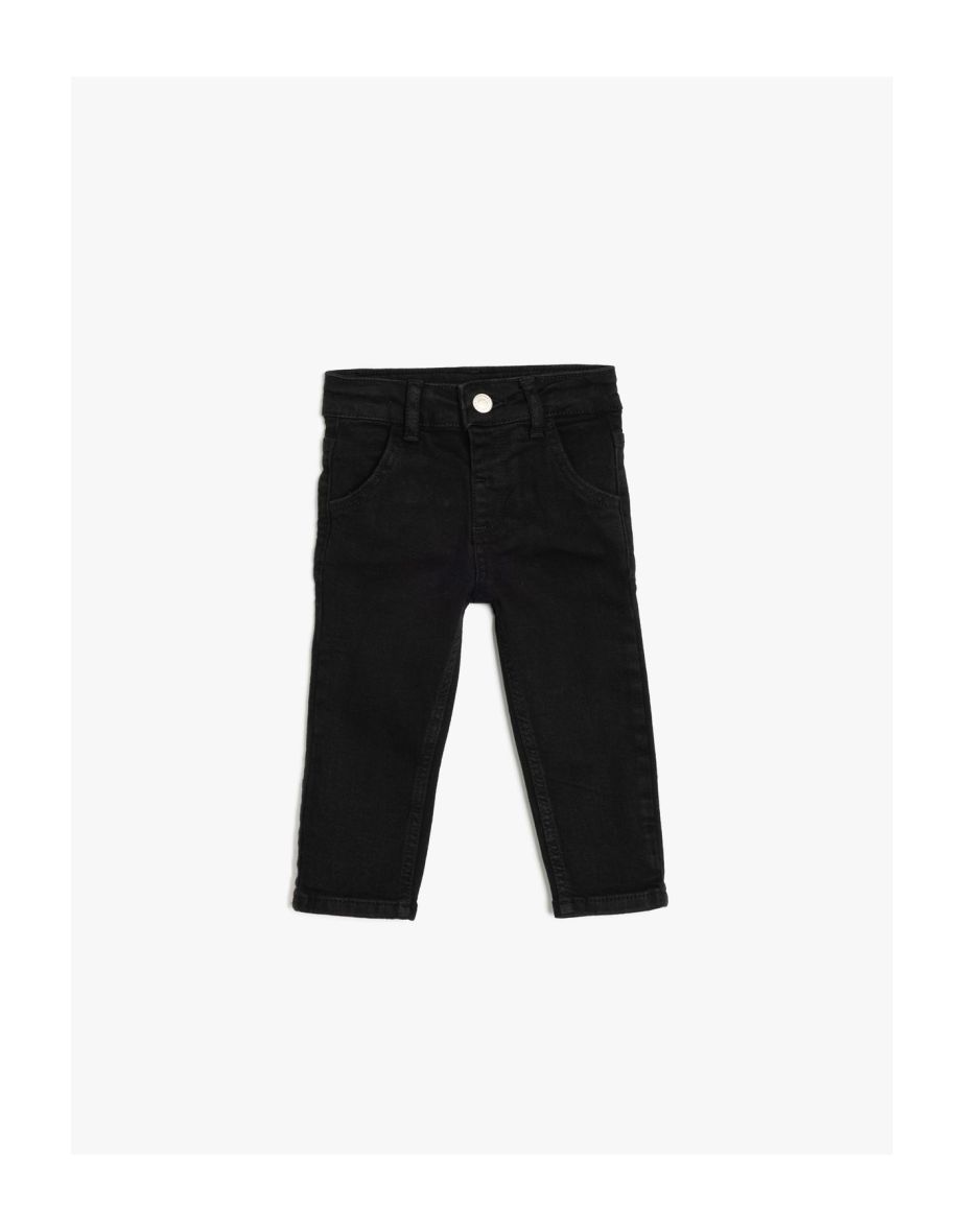 Carrot Cut Jeans with Pockets and Elastic Waist