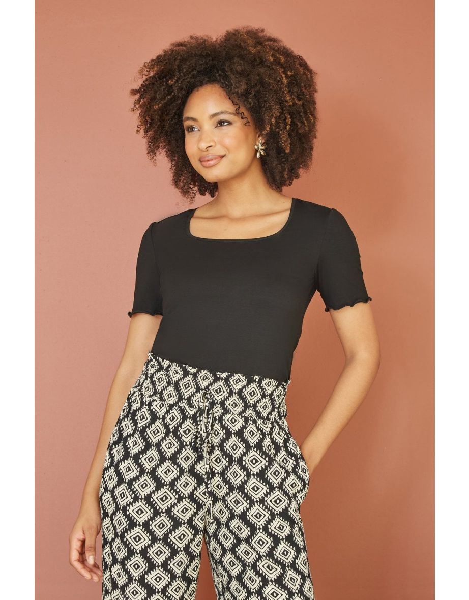 Yumi Black Cotton Jersey Lettuce Trim T-Shirt