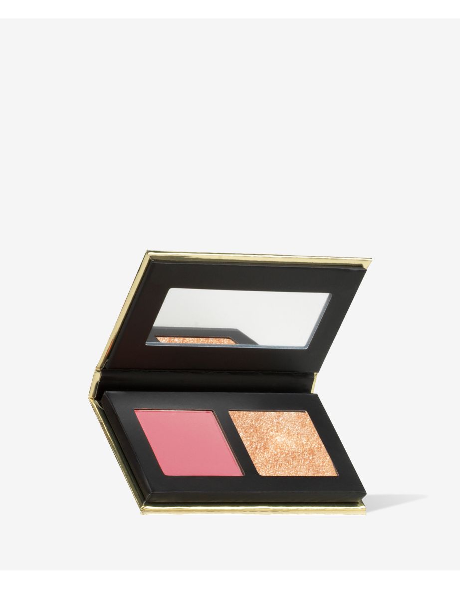 A compact highlighter and blush duo -Pink