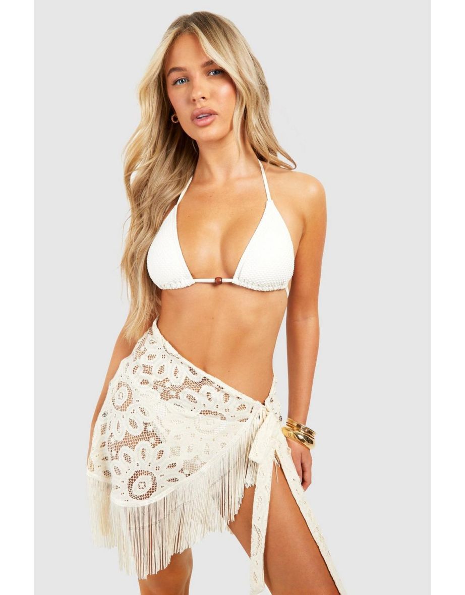 Shop Crochet Fringe Hem Beach Mini Skirt cream Online in Bahrain VogaCloset