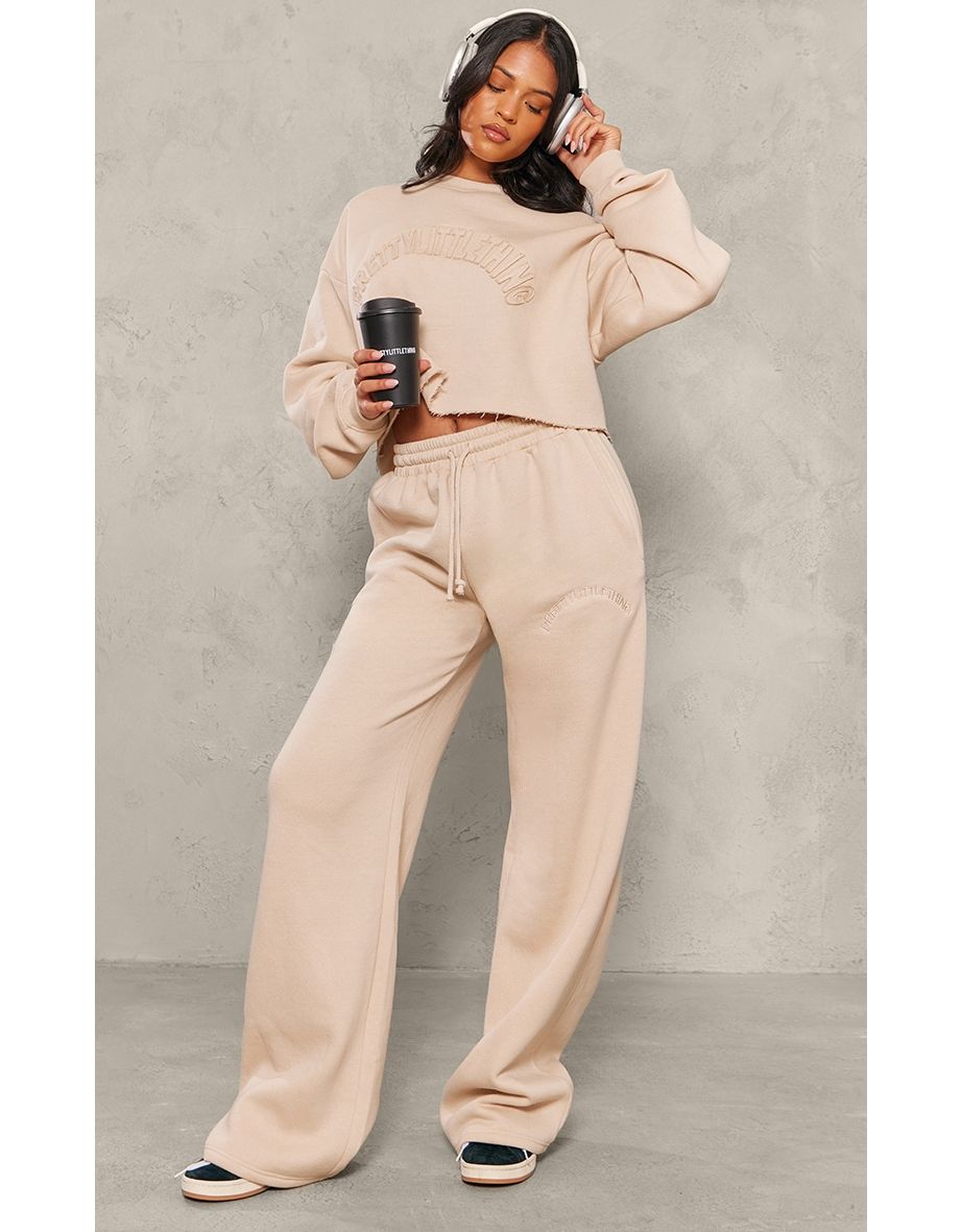 Shop PRETTYLITTLETHING Tall Cream Drawstring Wide Leg Joggers Online in Qatar VogaCloset