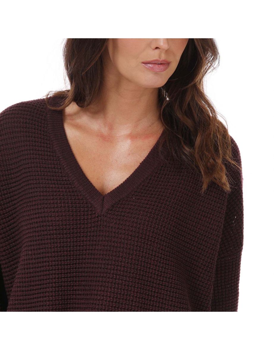 Women's Vero Moda Leanna Longline V-Neck Jumper in Red - 5