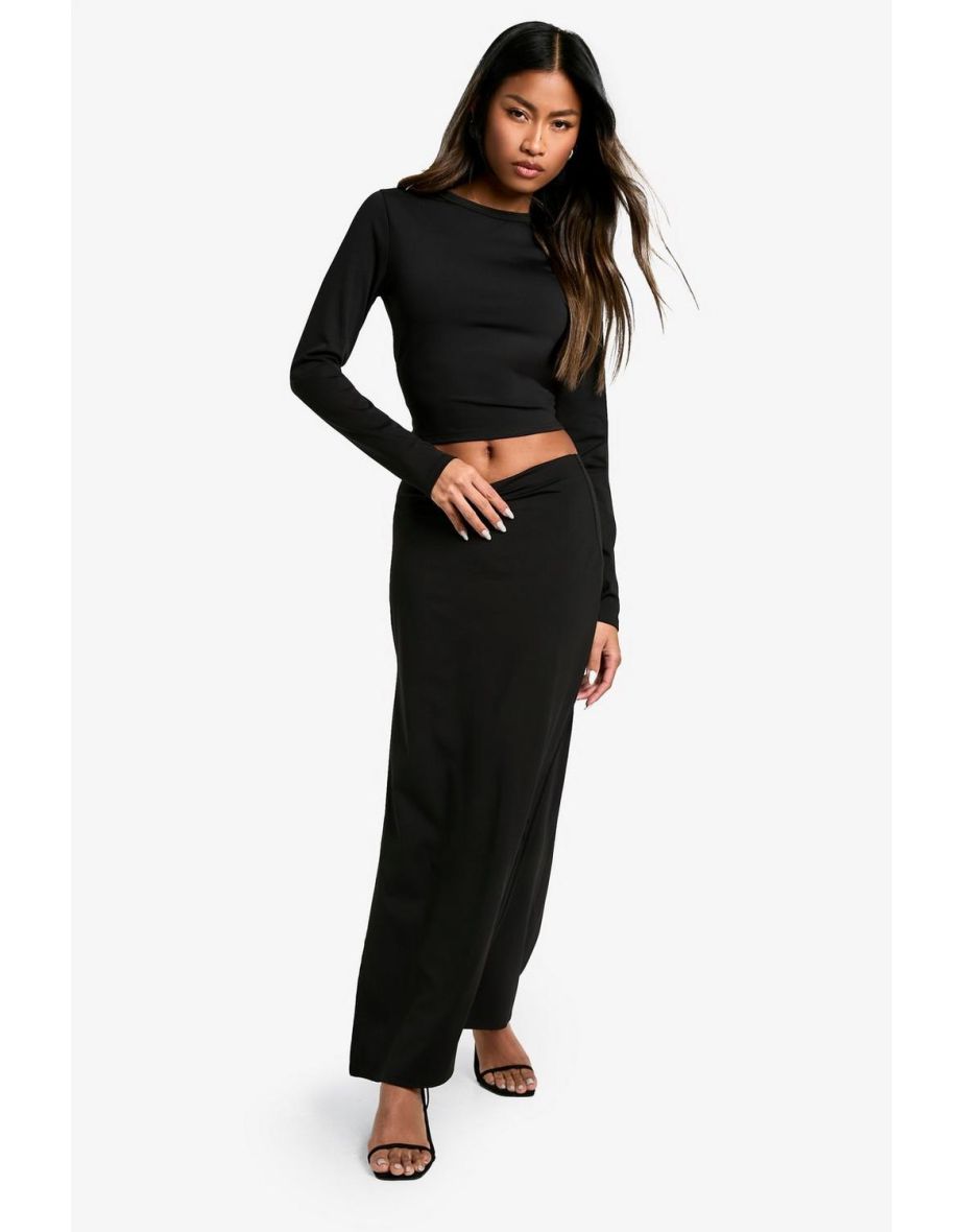 Sculpting Slinky Crew Neck Long Sleeve Top