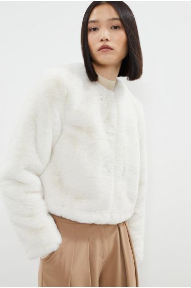 Cream Soft Chunky Cable Knit Jumper